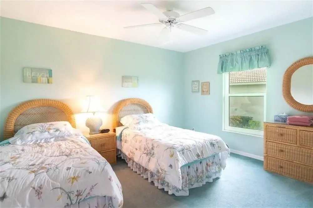 435 - 435 Court 3 Bedroom Home by Redawning