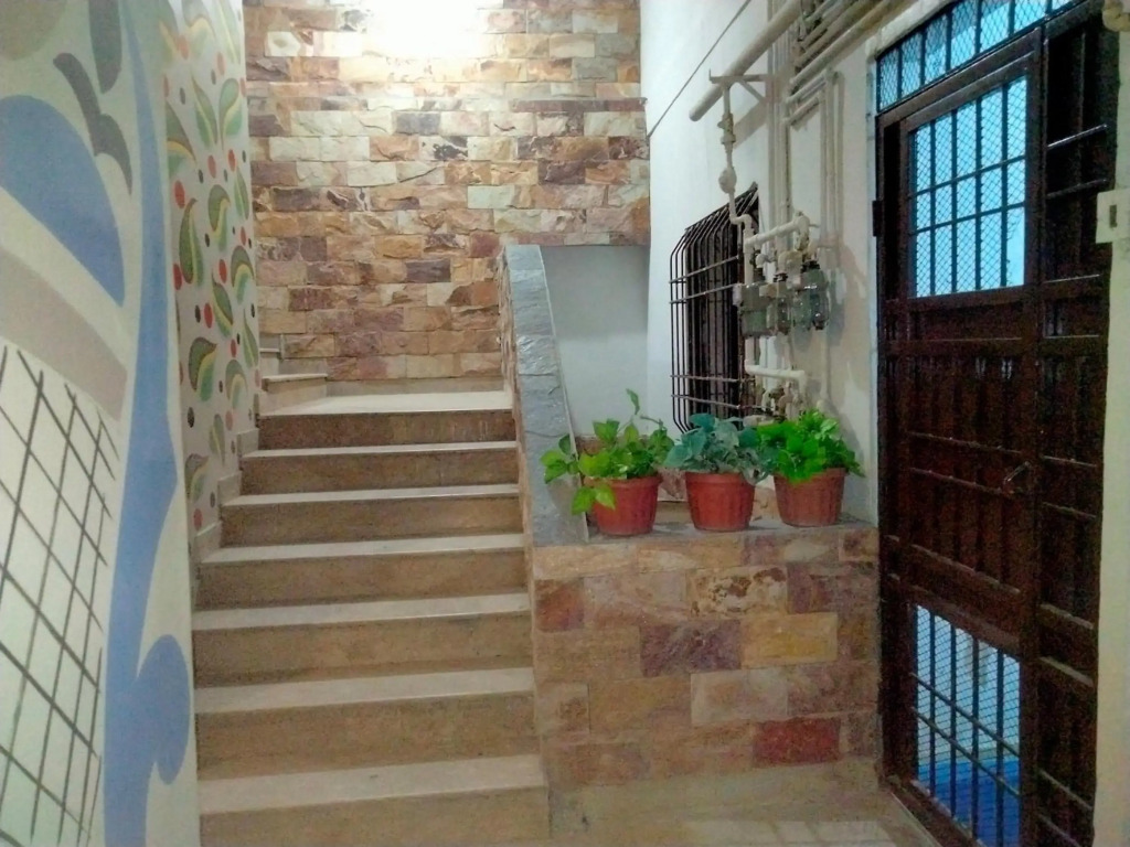 Entire Furnished Two bedrooms Apartment Ground Floor with kitchen