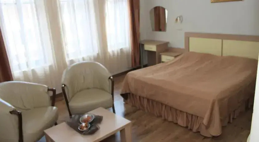 Devina Guest House