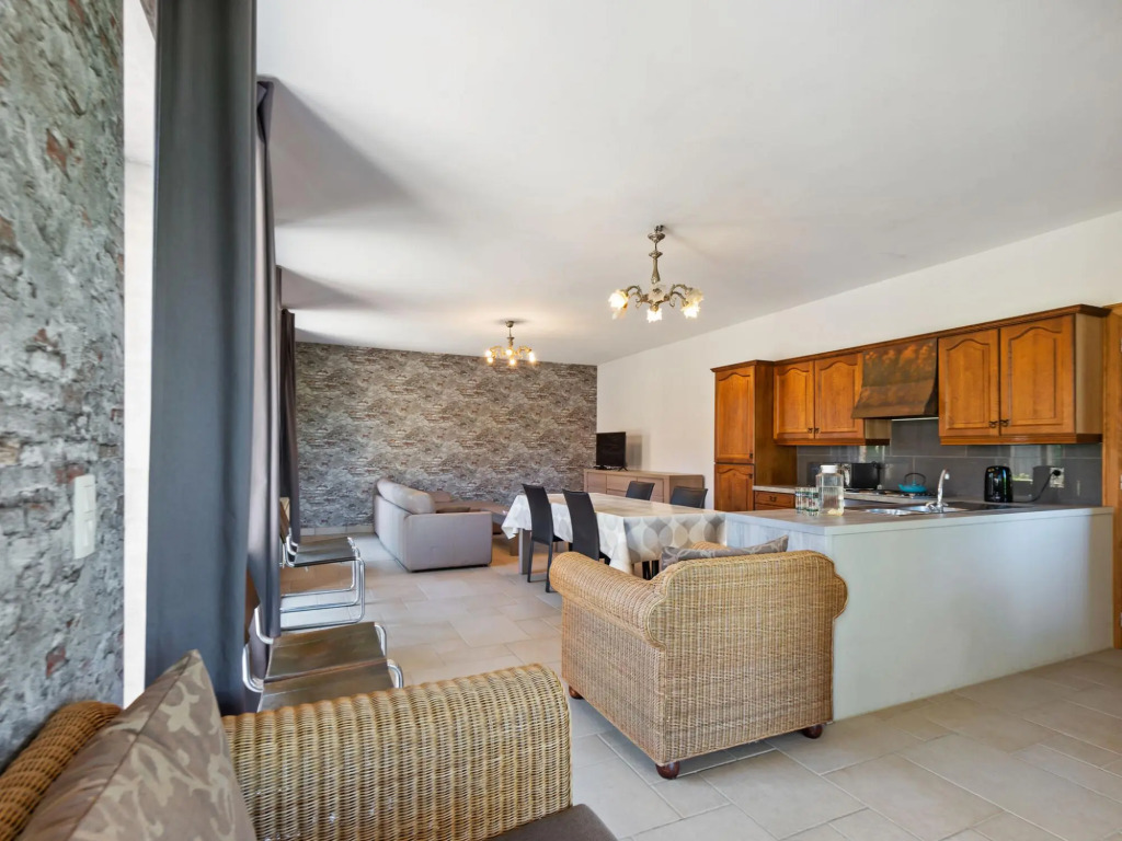 Charming Holiday Home in Geetbets With Terrace