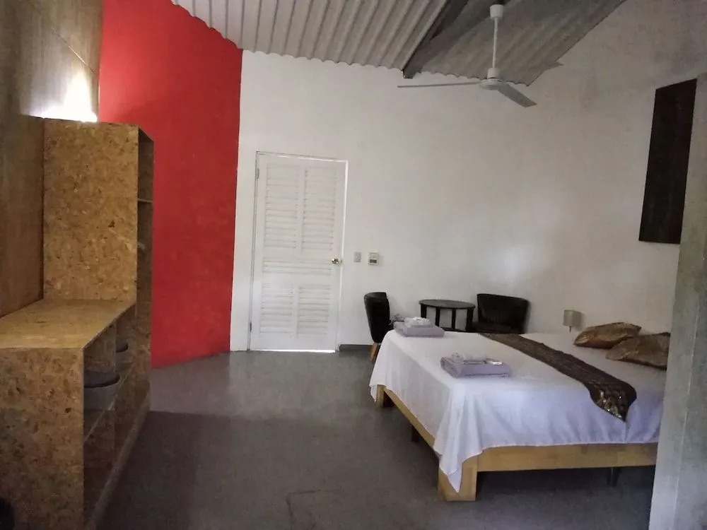 Tuanis B&B Tamarindo