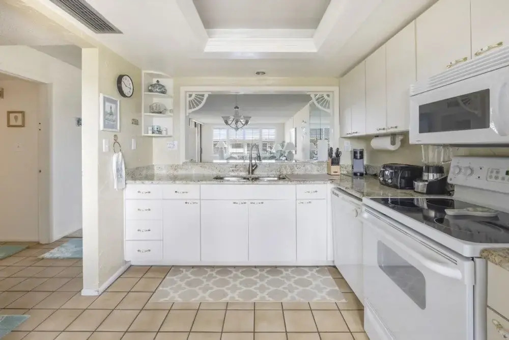 Loggerhead 424 2 Bedroom Condo by RedAwning