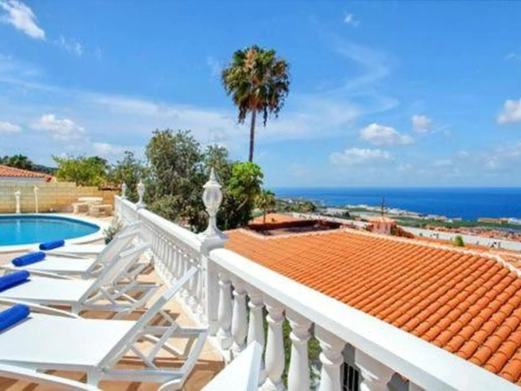 Premium holiday home in Santiago del Teide with pool