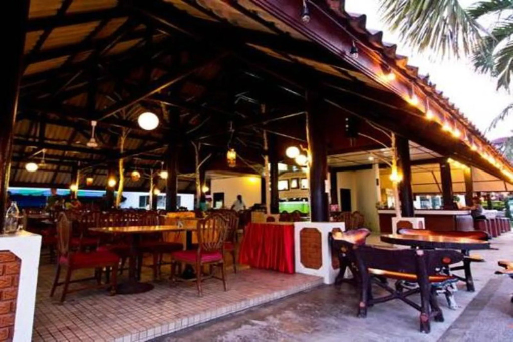 Supar Royal Beach Hotel