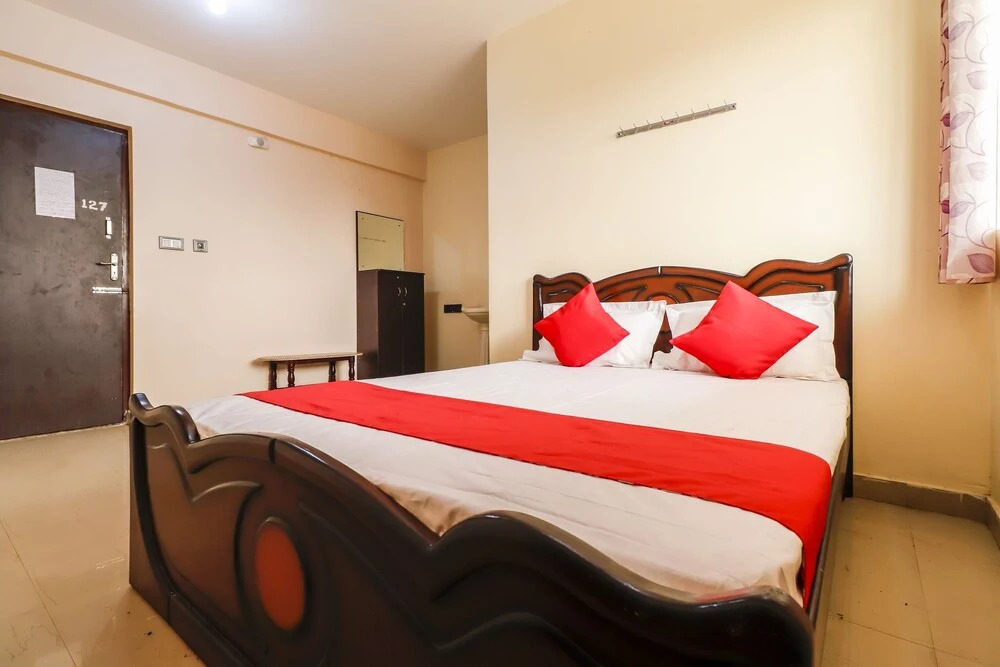 Spot on 48301 Thirumala Boarding & Lodge
