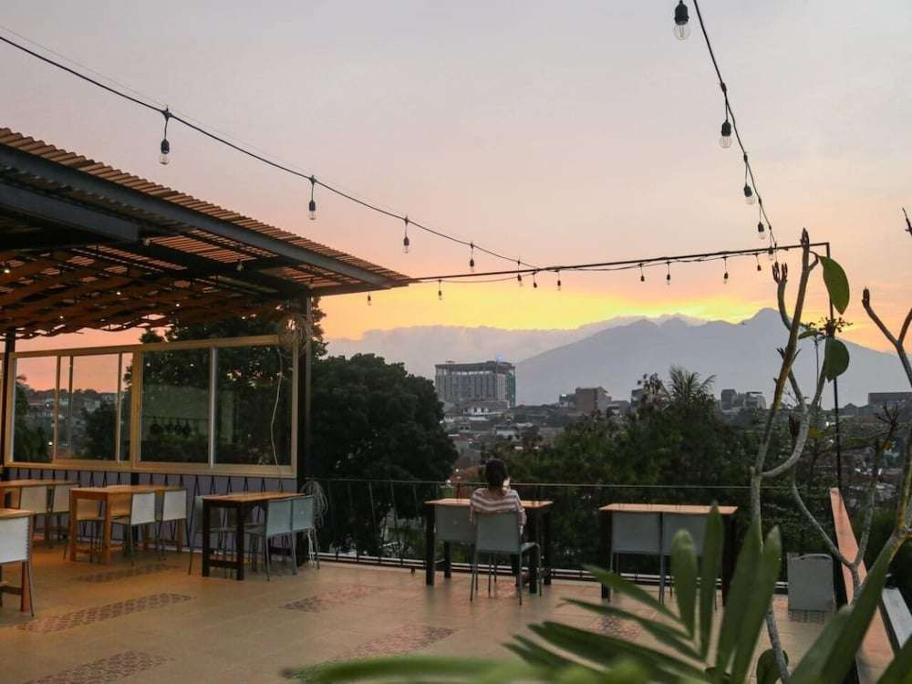 Rion Hostel Bogor