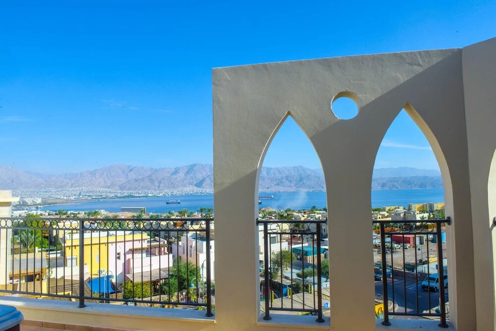 Sea View Coral Suite