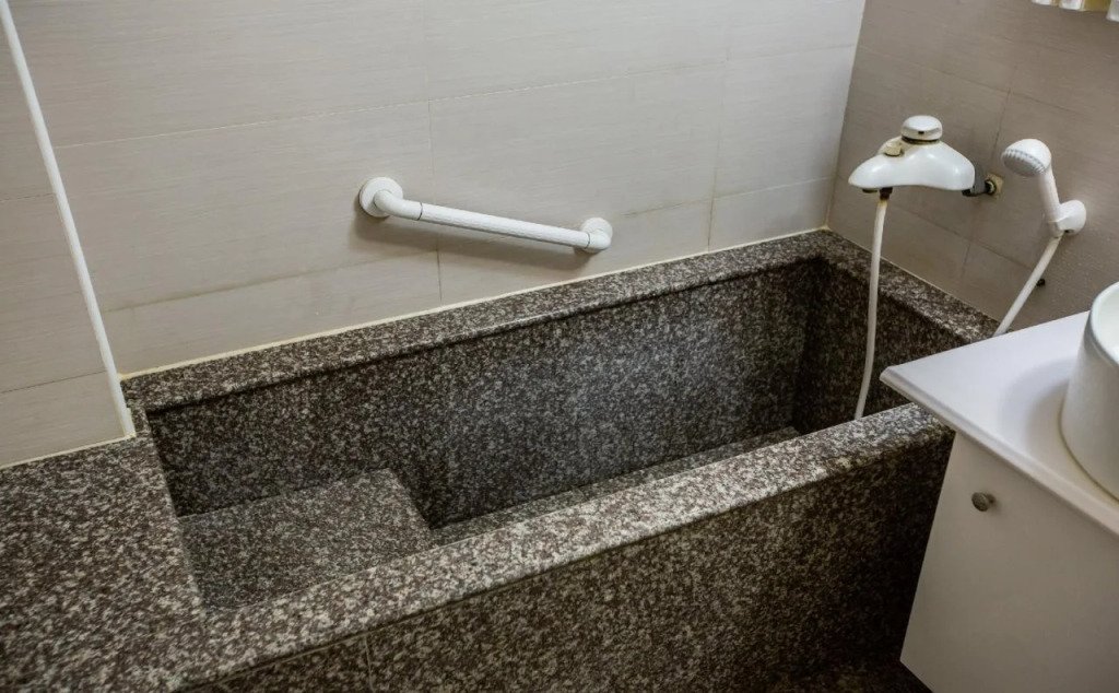 Dong Tair Spa Hotel