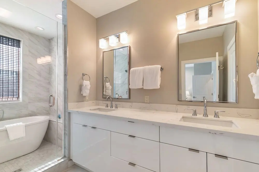 Bienville Inviting 4 Bedroom near City Amenities