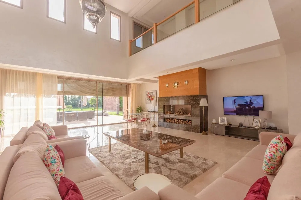 Villa With 7 Bedrooms in Marrakech, With Wonderful Mountain View, Priv