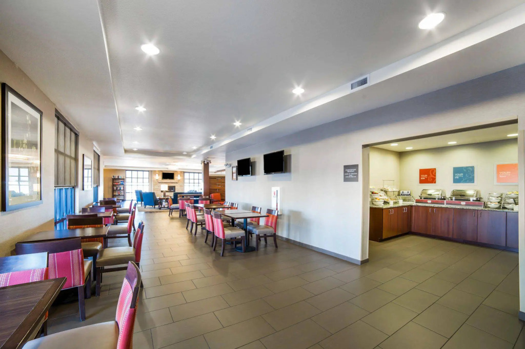 Comfort Inn & Suites