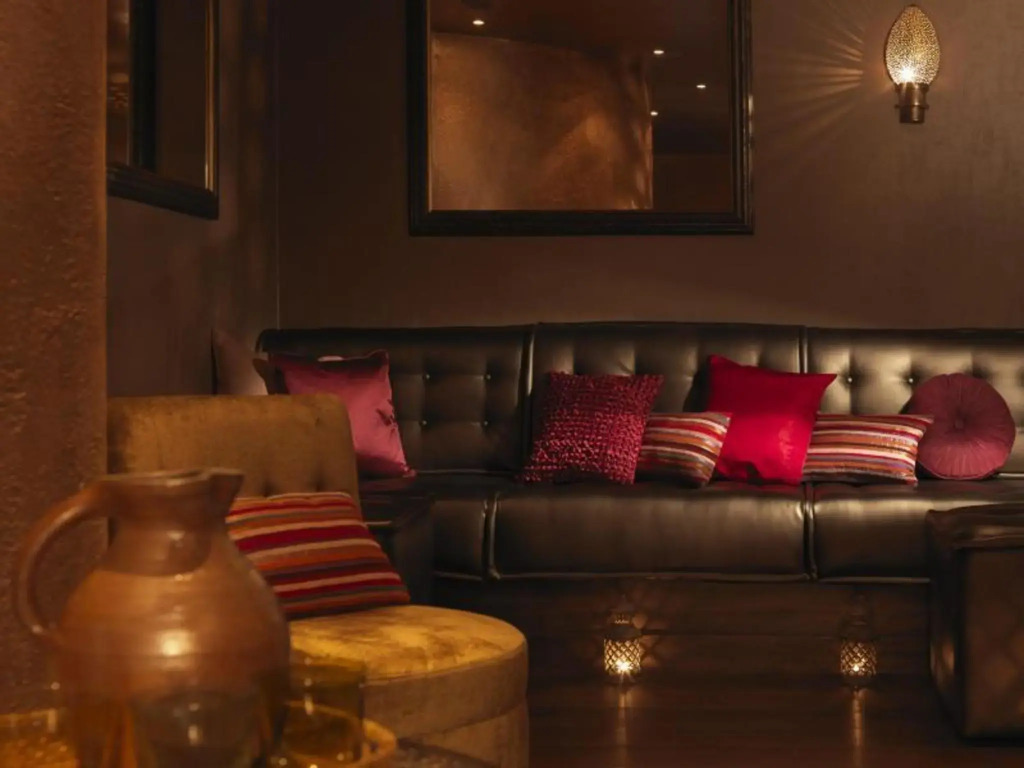 Dolphin House - Serviced Apartment Living In London
