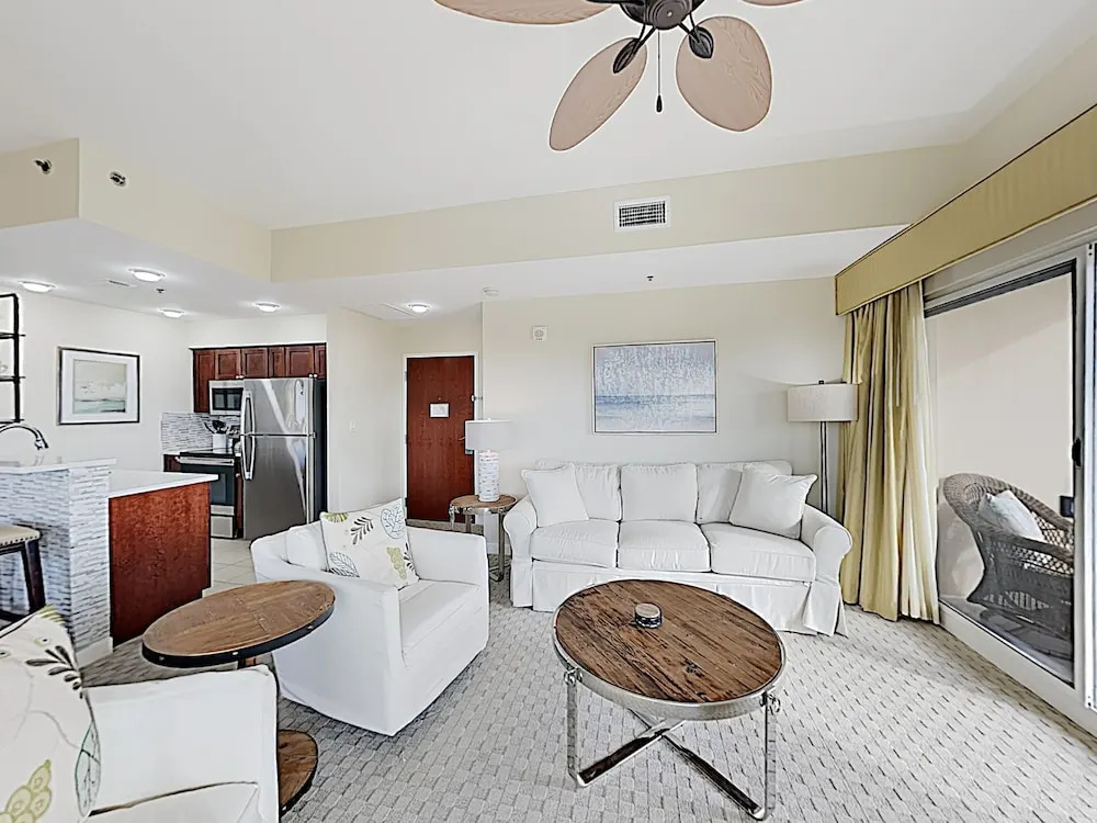 New Listing! Sunset At Luau W/ Pools & Spas 1 Bedroom Condo