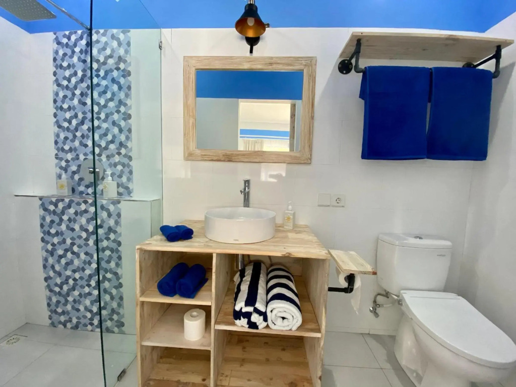 Kura Kura Divers Lodge