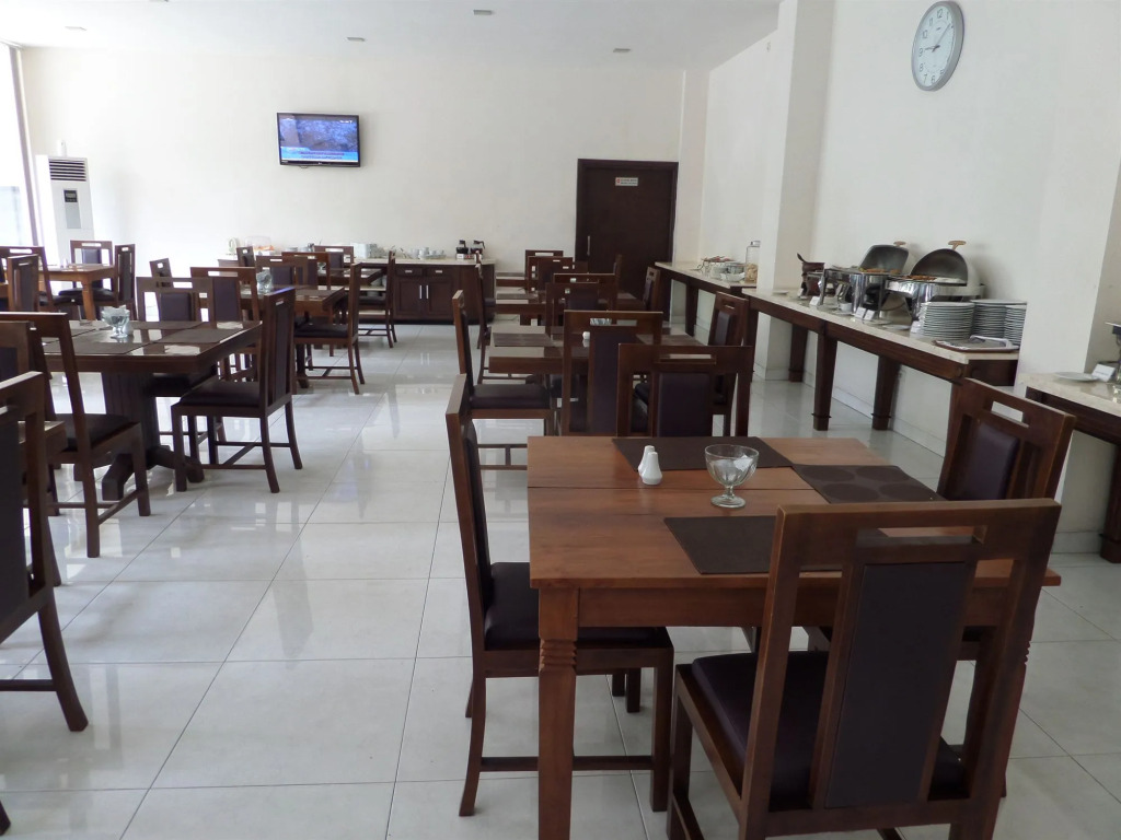 Arini Hotel
