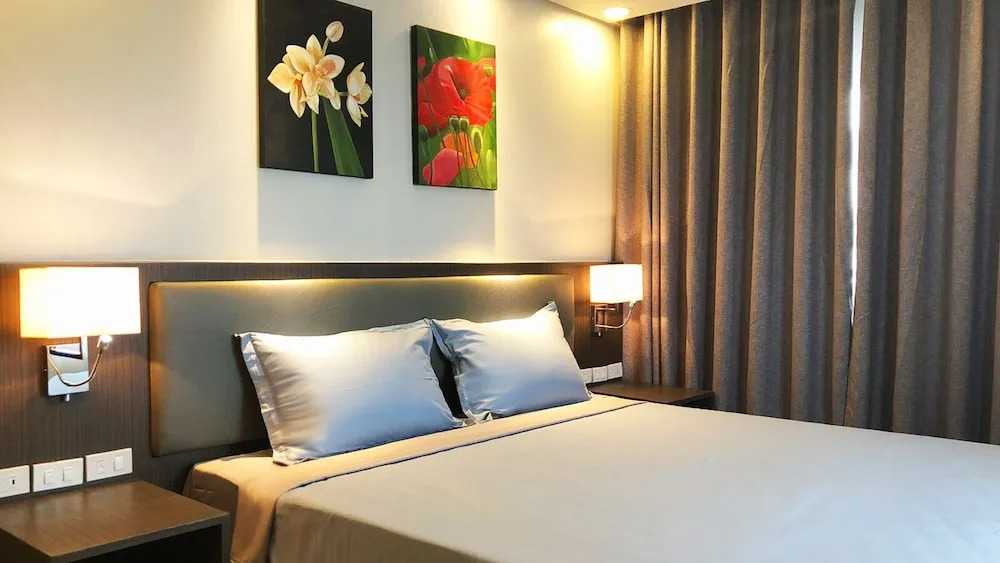 The Residences at BCCT by Stays PH Cozy retreat with hotel-style comforts and convenience, best location in BGC