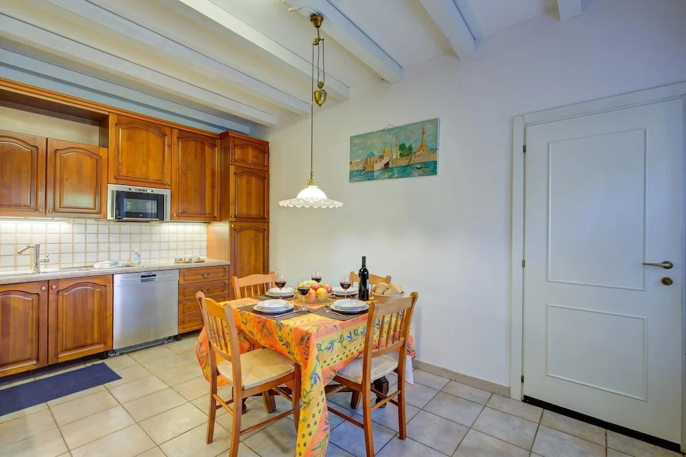 Villa Lake View With Bbq