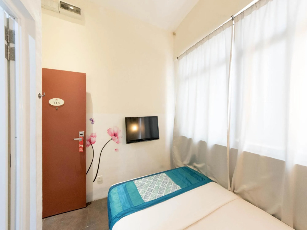 OYO 157 Norbu Hotel