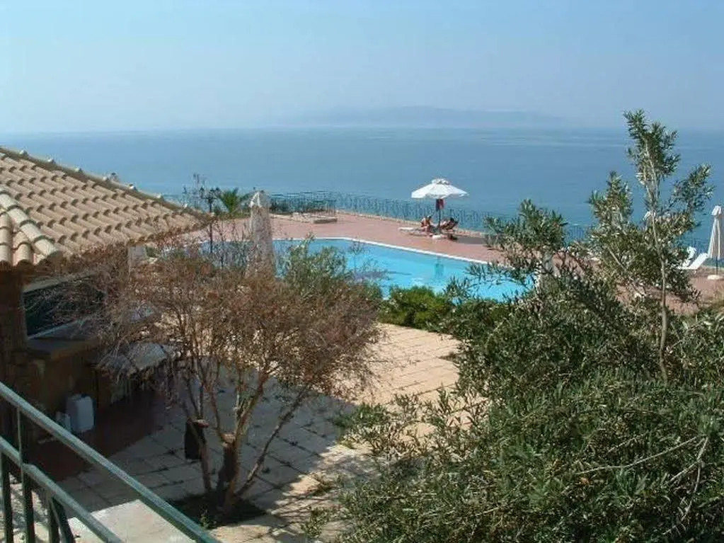 Afrato Village Sea View apartments