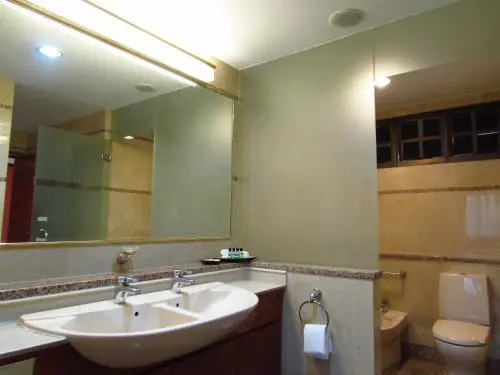 Alocassia Serviced Apartments