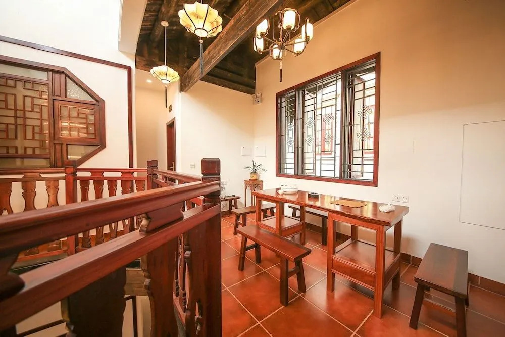 Dongmen Inn