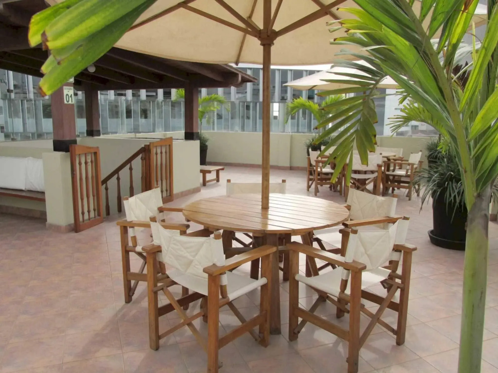 El Faro Inn