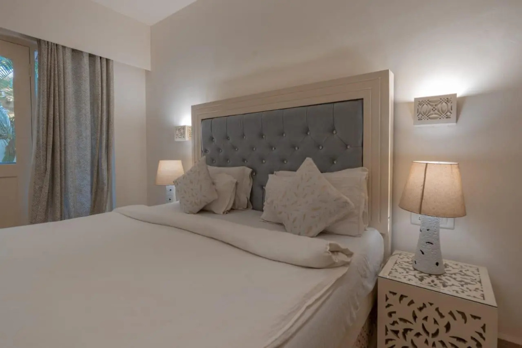 Lillywoods Zac Beach Resort