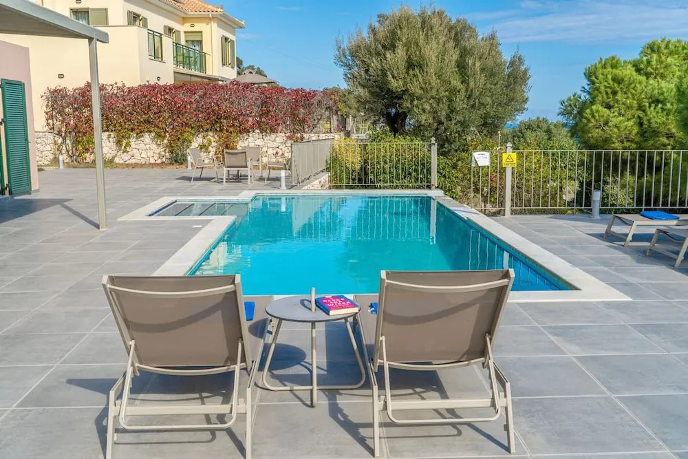 Villa Niki with swimming pool