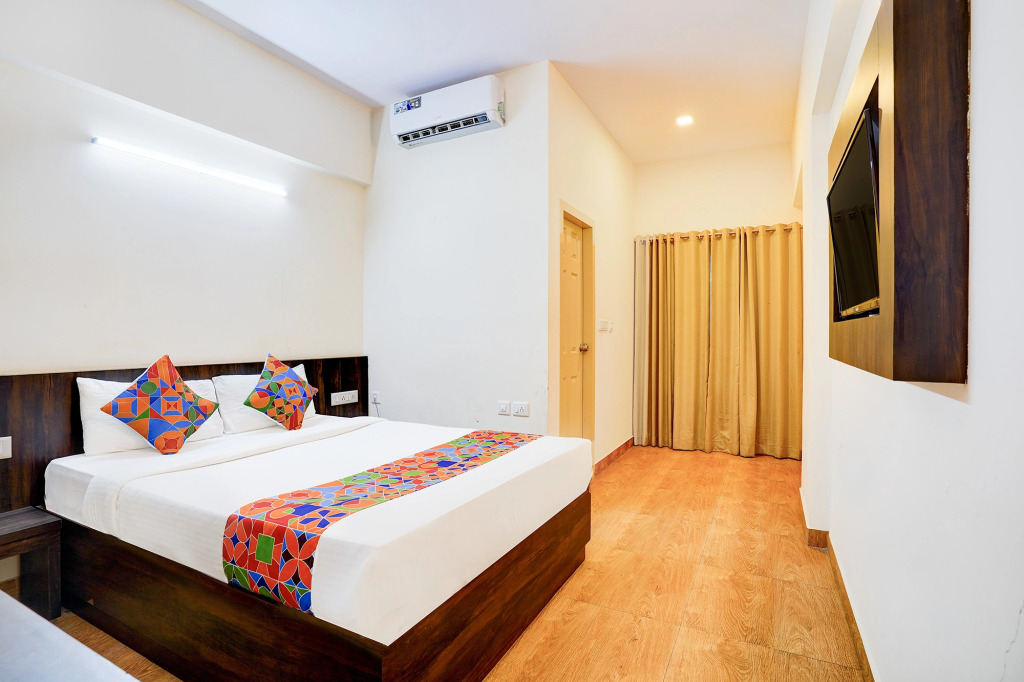 FabHotel GRK Comforts