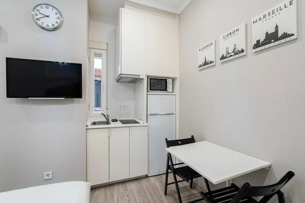Rodas Apartment
