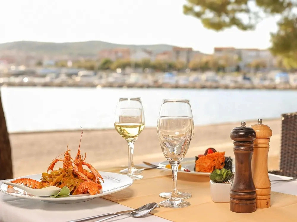 Tidy Apartment with Ac, Just 12 Km. From Sibenik