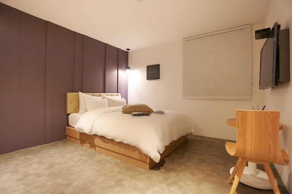 Hotel Yaja Hwajeong Station