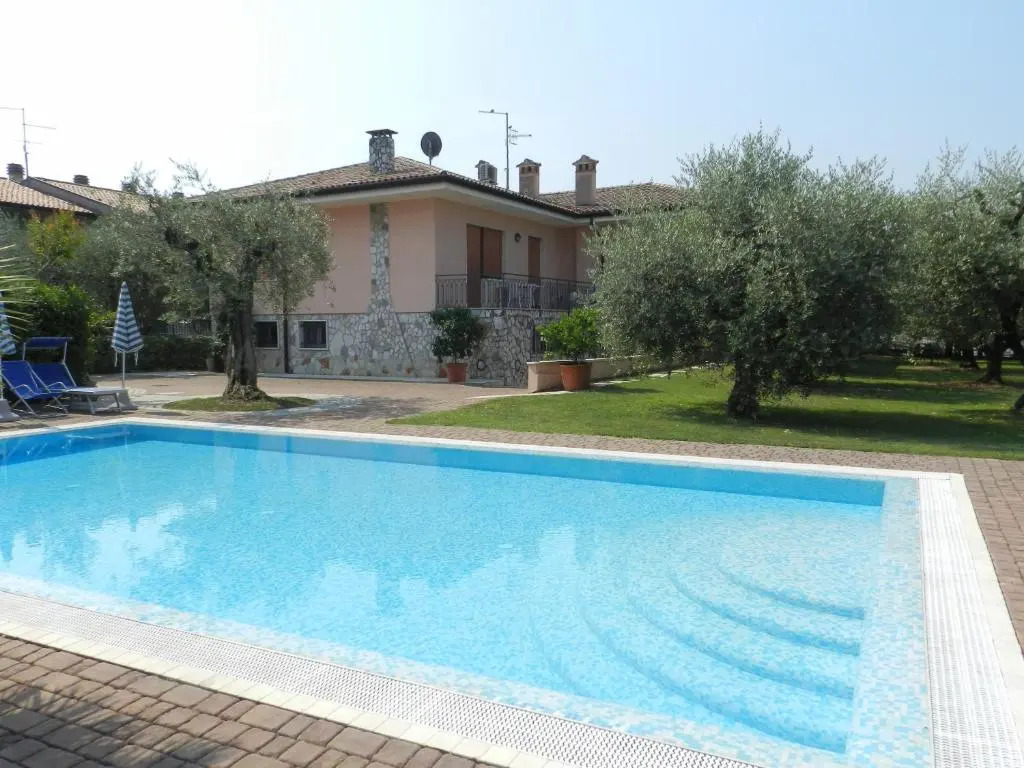 RESIDENCE ALLEGRA - Regarda Travel