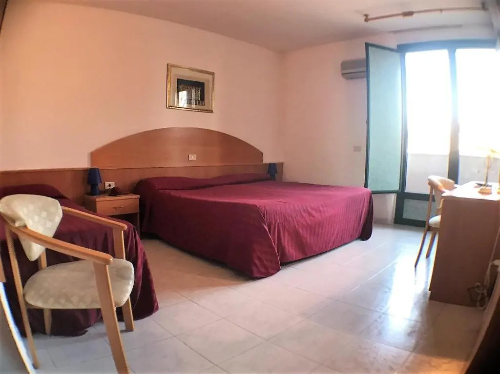 Ascot Lodging