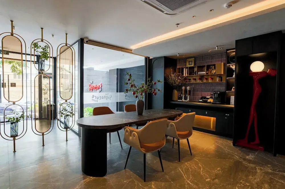 The Signature Hotel Saigon