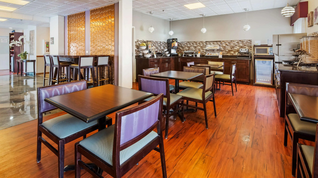 Best Western Plus Ohare International South Hotel