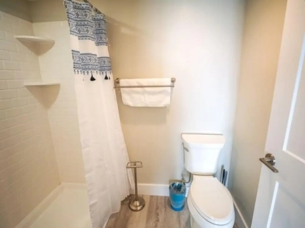 Carolina Beach Dreamin - Light Filled South Side End Unit. Ocean Views From Most Rooms! Private Beach Access! 3 Bedroom Condo by Redawning