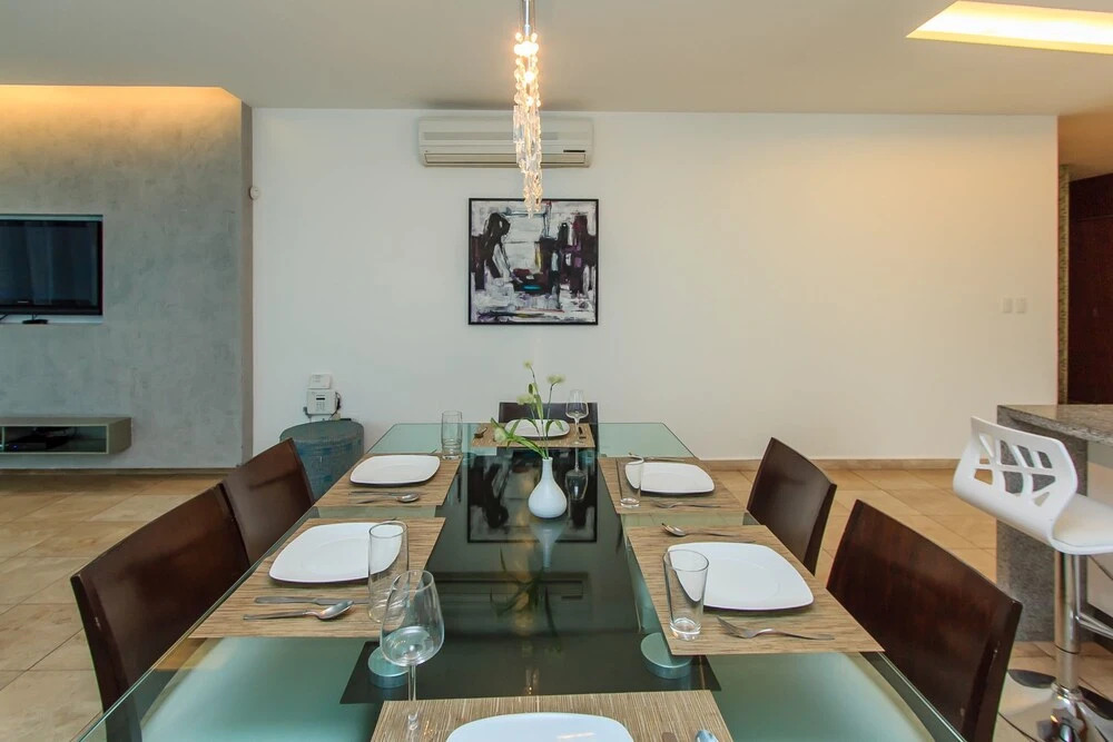 Dc 1103 Trendy Condo In Mamitas Beach, 1/2 Block 5th Avenue - 2 Bedroom Apts