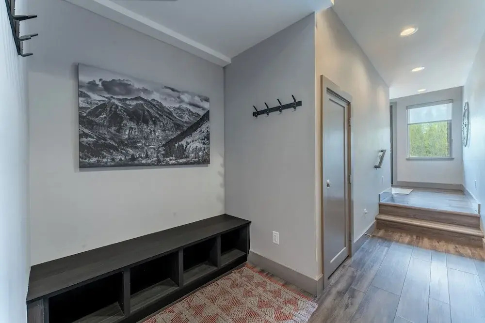 184 Caravelle Drive