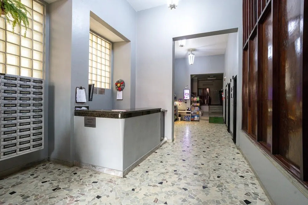 Apartamento no Centro com Wifi e a 500m do Metr