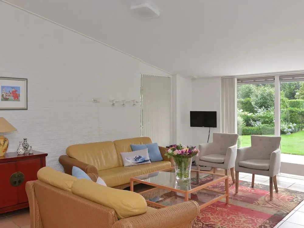 Detached Bungalow, Perfect for Water Sports and Nature Enthusiasts