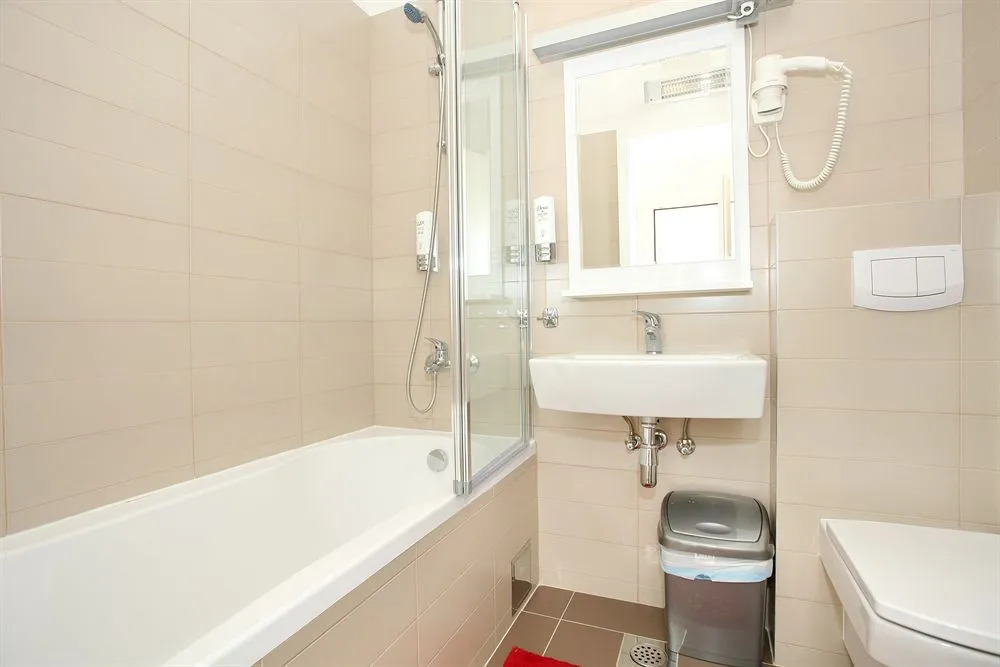 Falkenstainer Apartments Pertcane