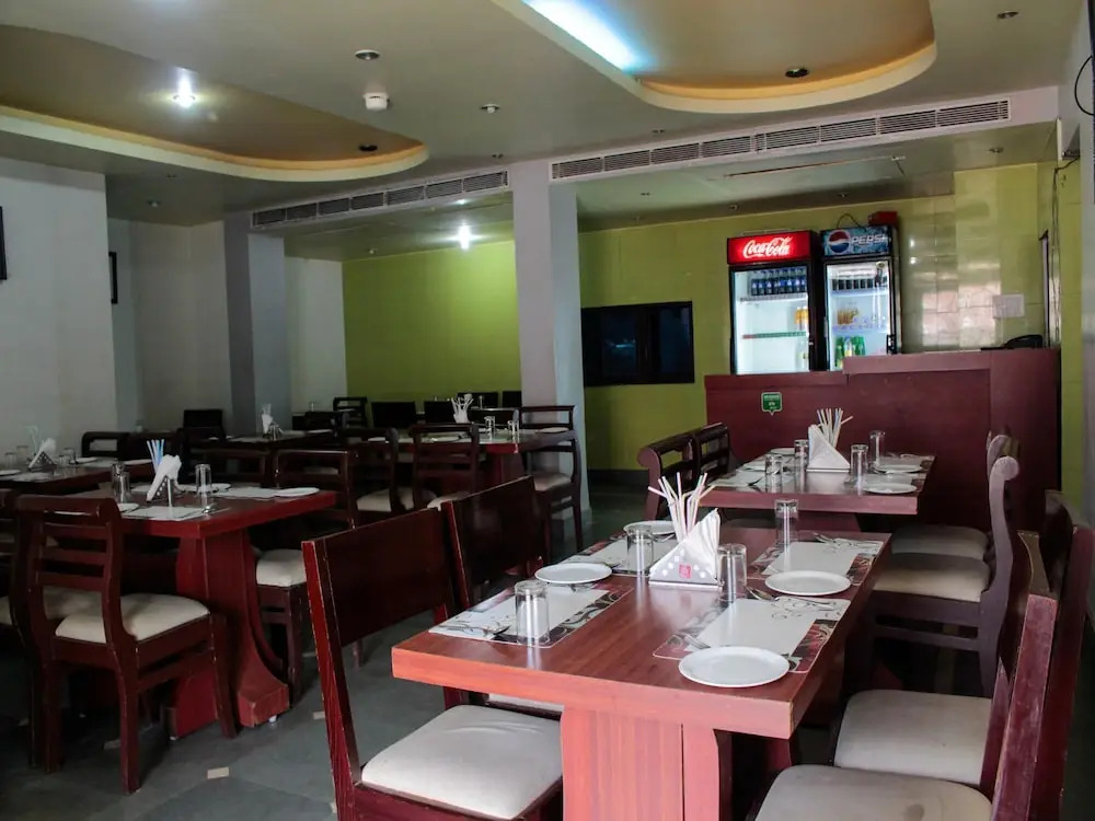 OYO Flagship 2338 Hotel Choice inn