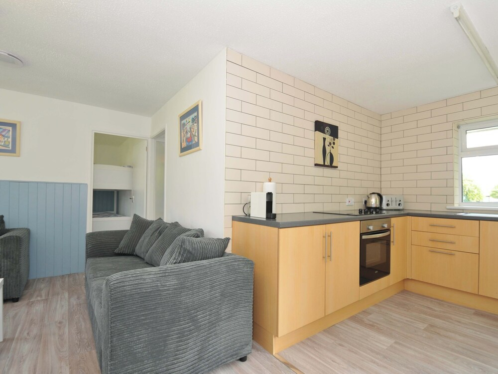 4 Rosecraddoc Lodge Holiday Bungalows
