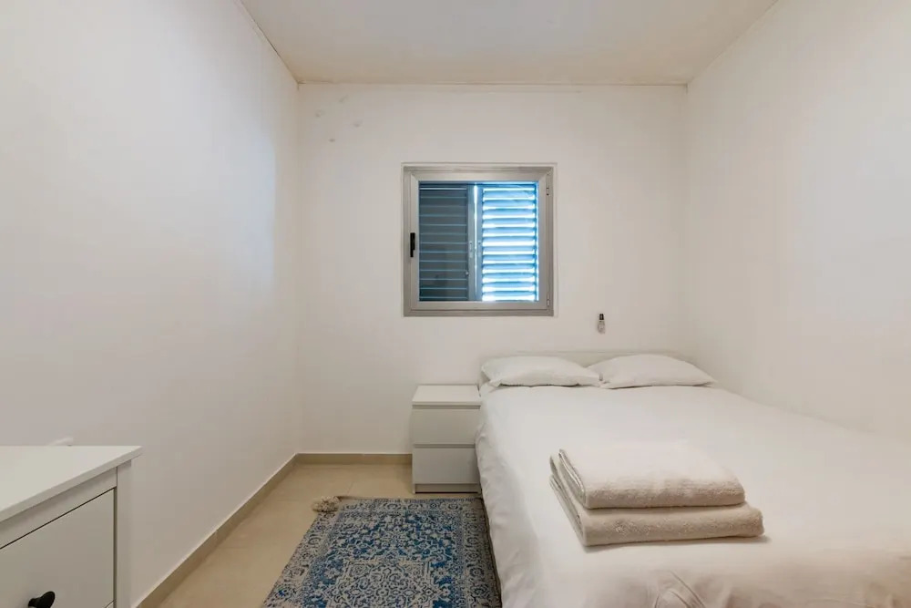 Stylish & Cozy Seaview Vacation APT