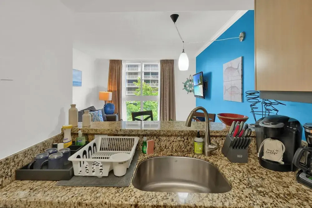 Relaxing Condo with Free Parking