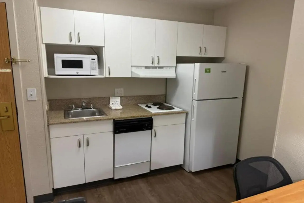 MainStay Suites Washington Dulles Airport