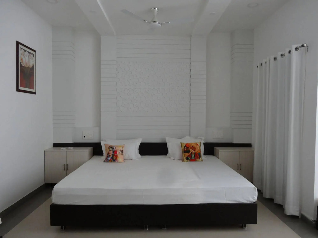 Hotel Raj Garden , Pushkar