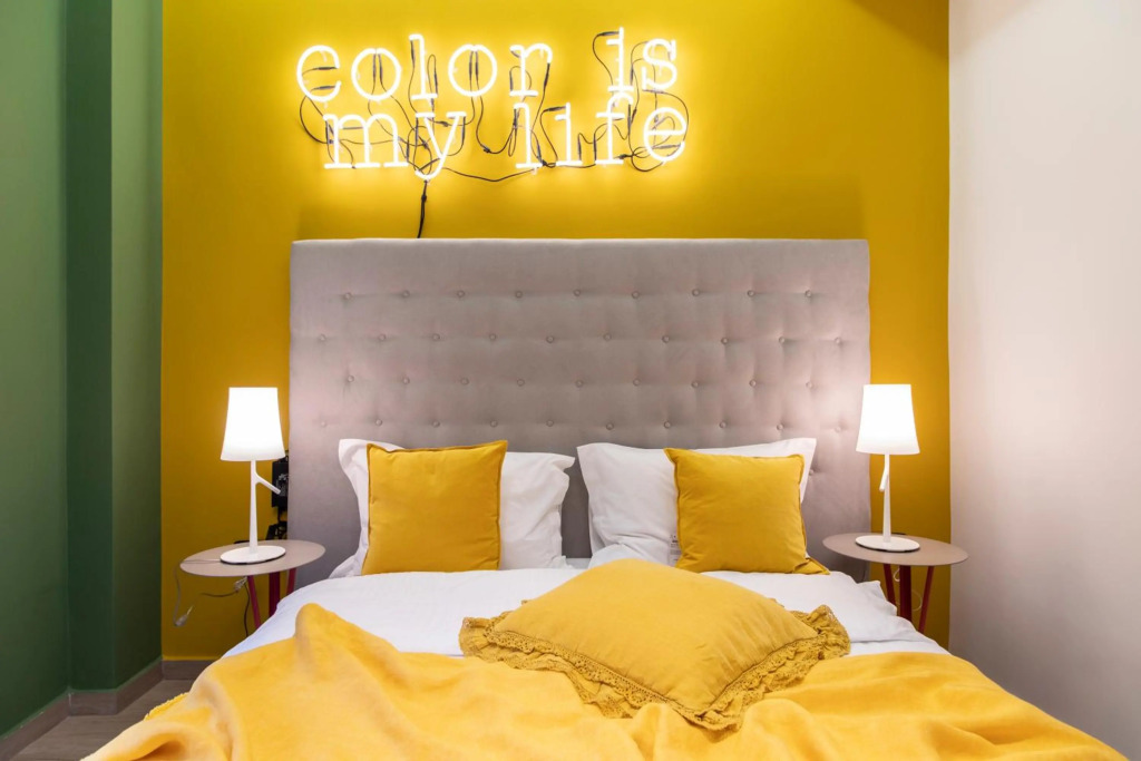 14 Reasons Why Hotel Athens