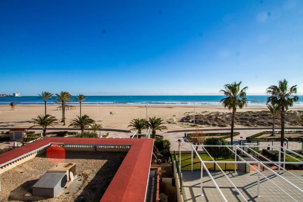 ESPACIO 2 Primera LINEA DE PLAYA